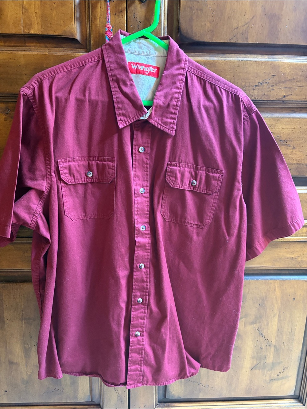 Wrangler Men's Short-Sleeve Button-Down Shirt - Burgundy